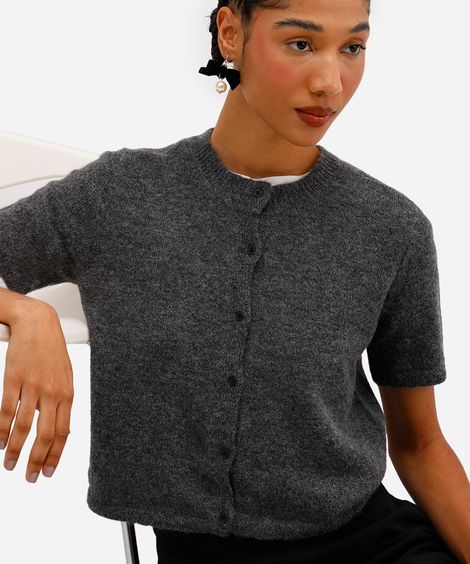 blusa feminina de tricot com botões cinza