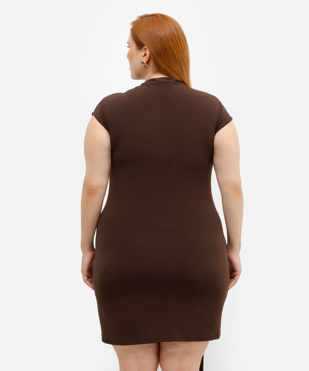 vestido curto com transpasse franzido mindset plus size marrom