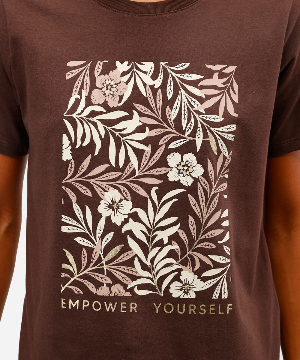 camiseta feminina de algodão estampada floral marrom