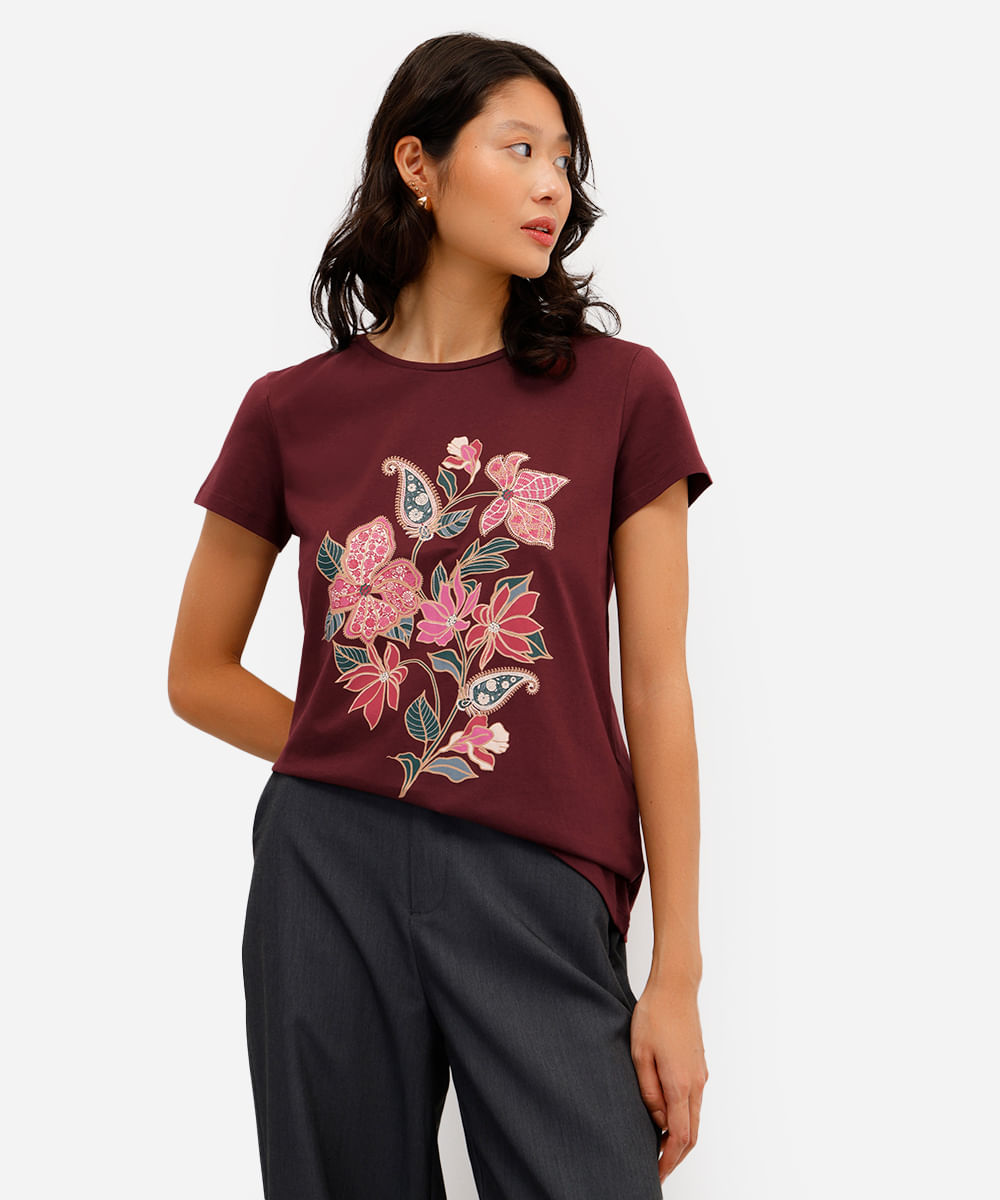 camiseta feminina de algodão floral vinho