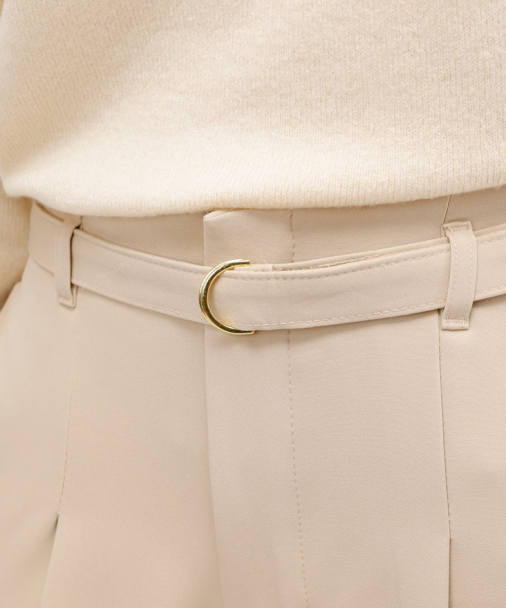 calça feminina de alfaiataria cropped com cinto bege