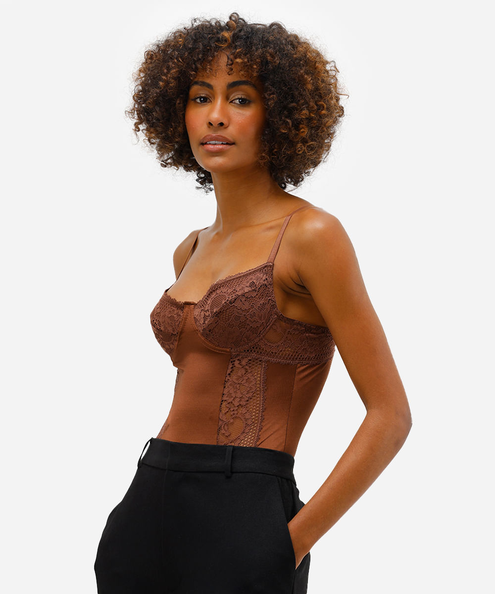 body feminino com renda marrom