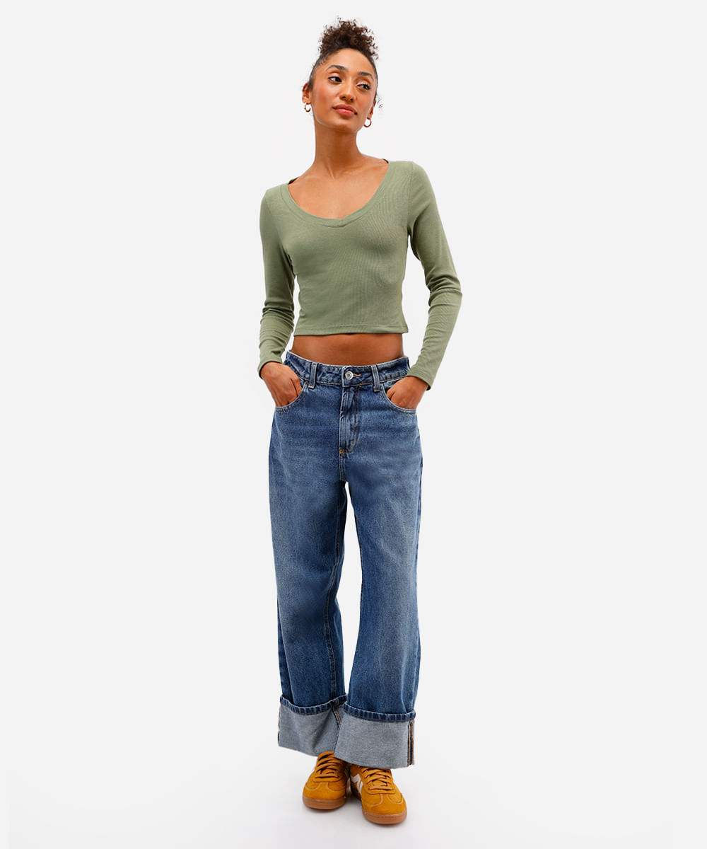 blusa básica decote v manga longa preto - verde mate