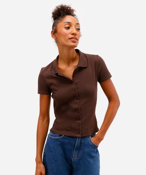 camisa feminina de algodão manga curta canelada marrom