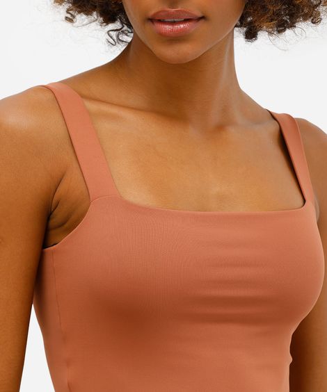top alongado feminino esportivo marrom