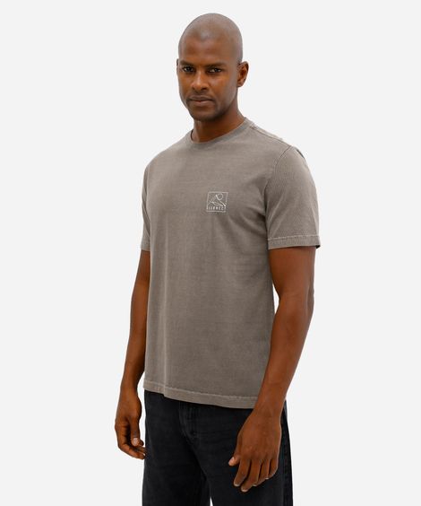 camiseta masculina de algodão estampada estonada marrom