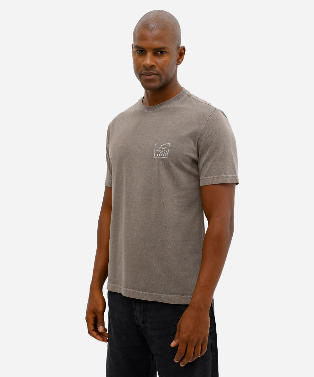camiseta masculina de algodão estampada estonada marrom
