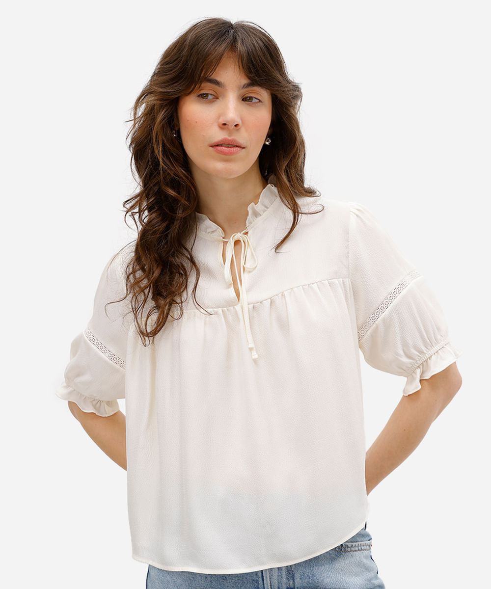 bata feminina manga bufante texturizada bege