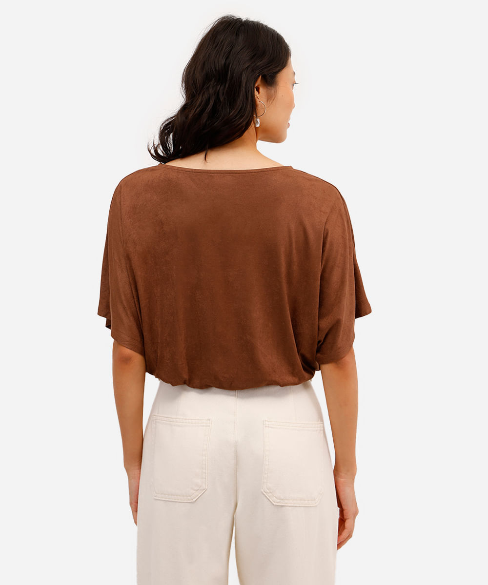 blusa feminina de suede decote v com aviamento marrom