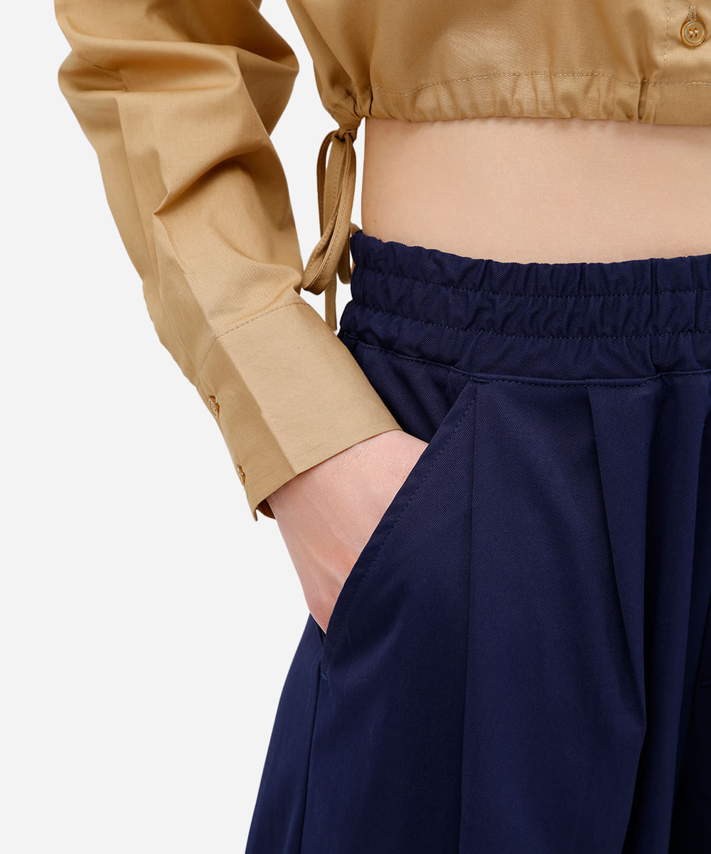 calça barrel feminina com pregas cós elástico azul