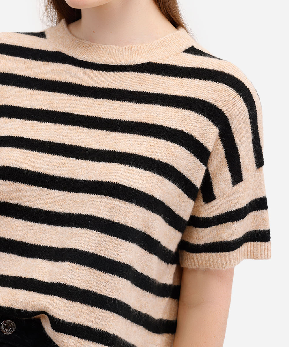 blusa feminina de tricot listrada com lã preta