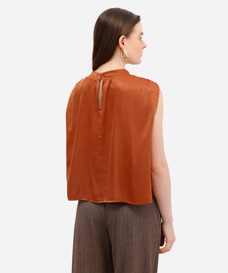 blusa feminina decote redondo franzida marrom