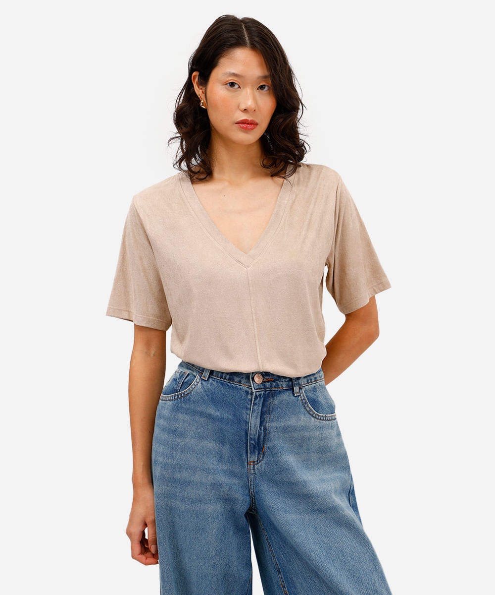 blusa feminina de suede decote v bege