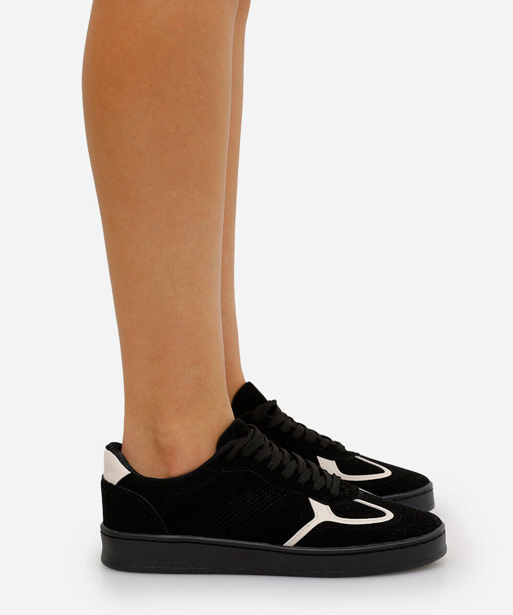 tênis casual feminino com recortes preto