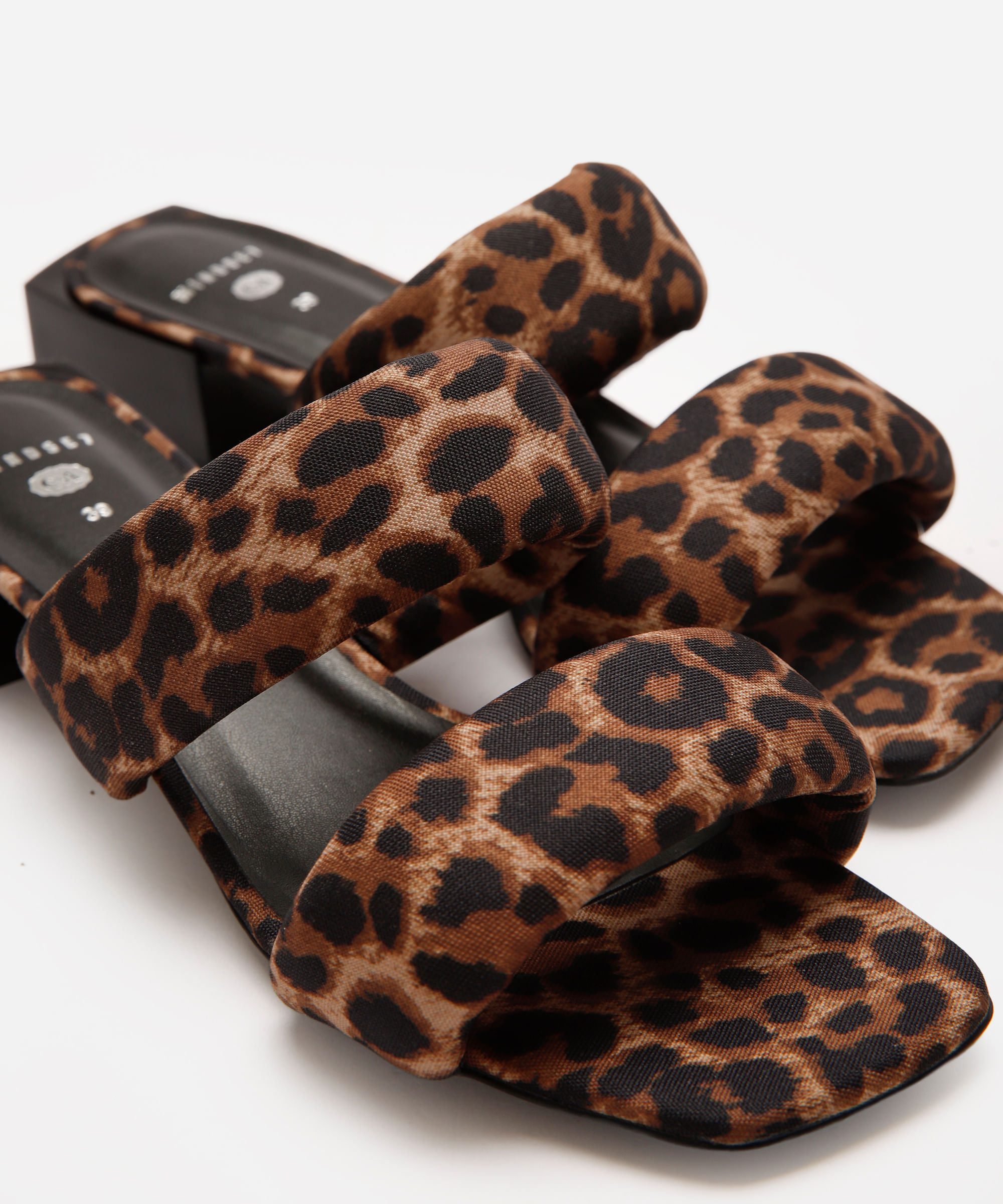 tamanco puffer animal print mindset bege