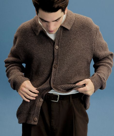 cardigan masculino com gola esporte britânia marrom