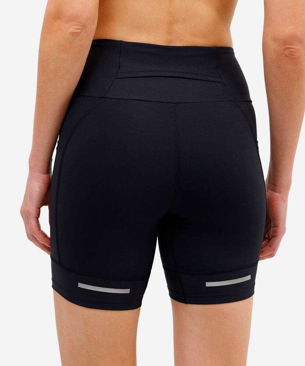 bermuda feminina esportiva com bolsos preto