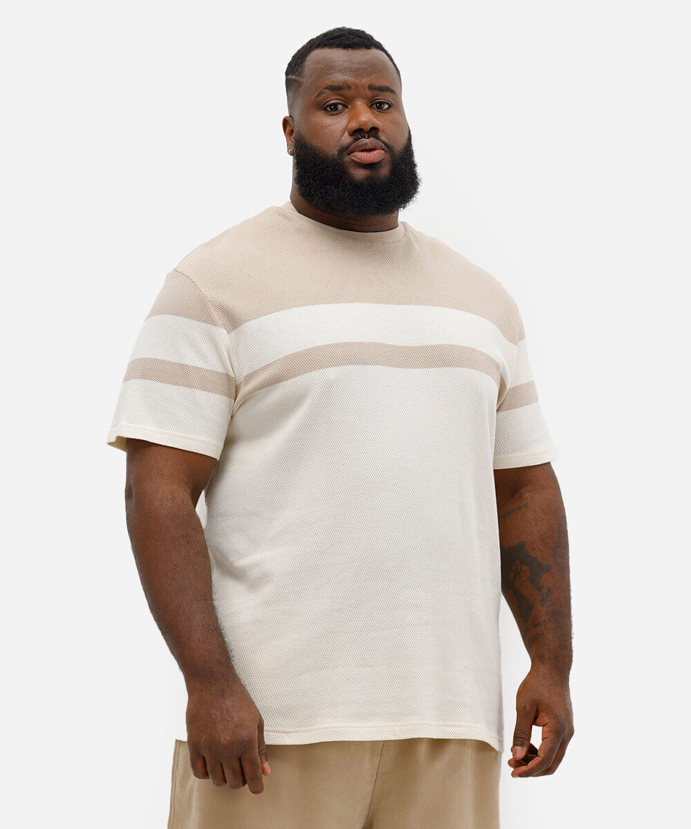 camiseta comfort de algodão texturizada plus size bege