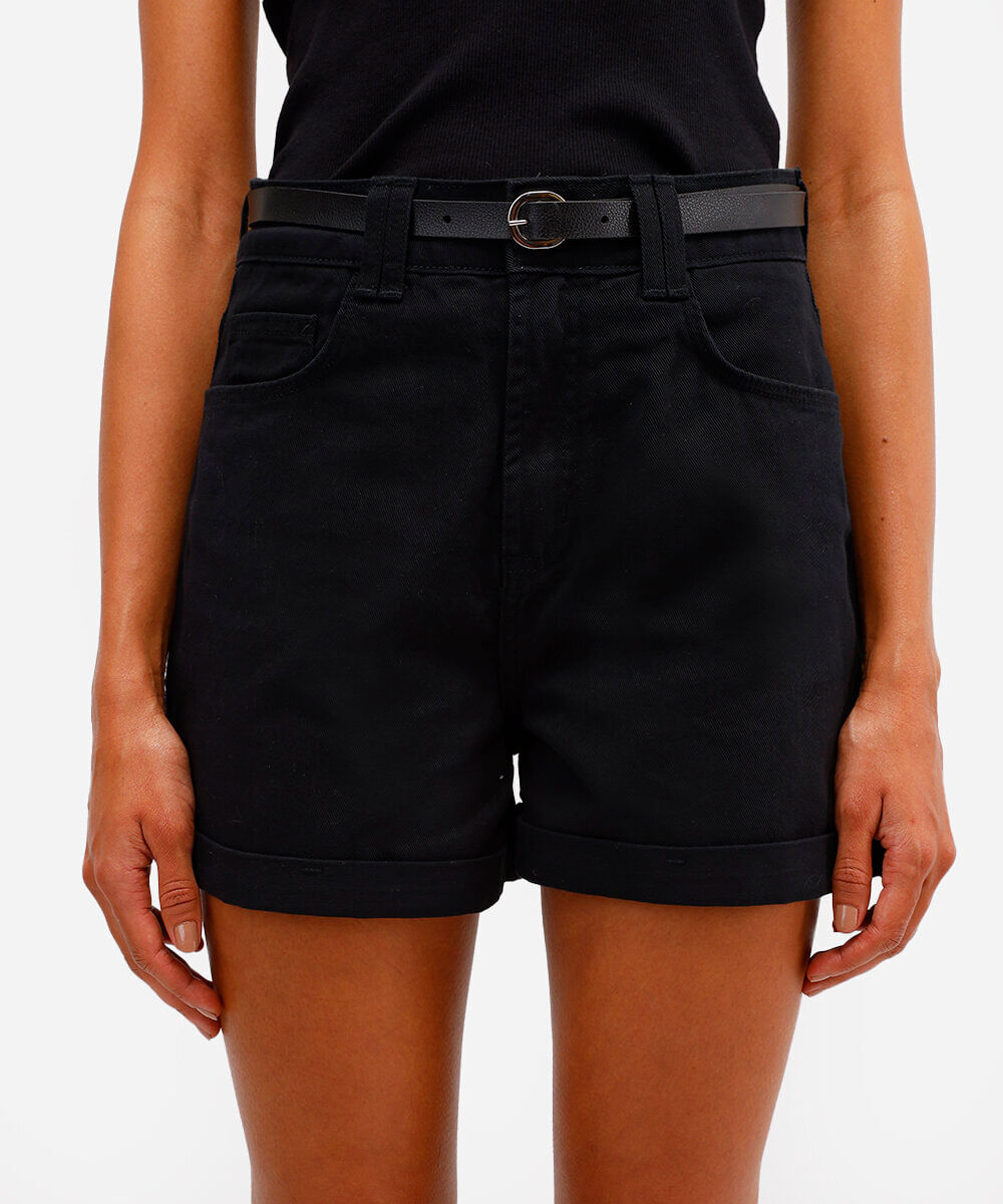 short mom feminino de sarja com cinto preto