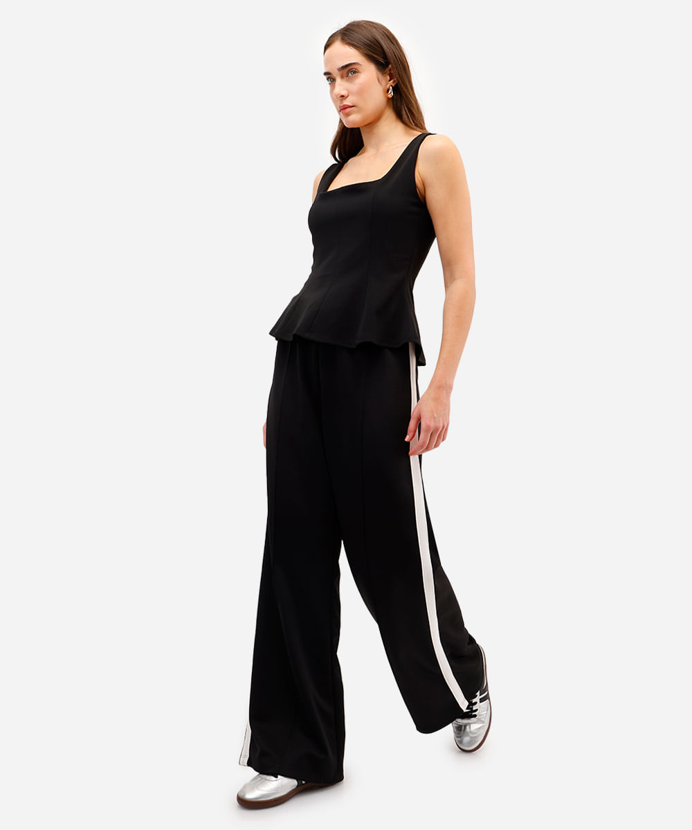regata peplum feminina com recortes texturizada preta