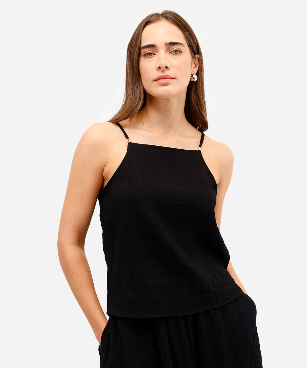 regata feminina texturizada decote quadrado preta