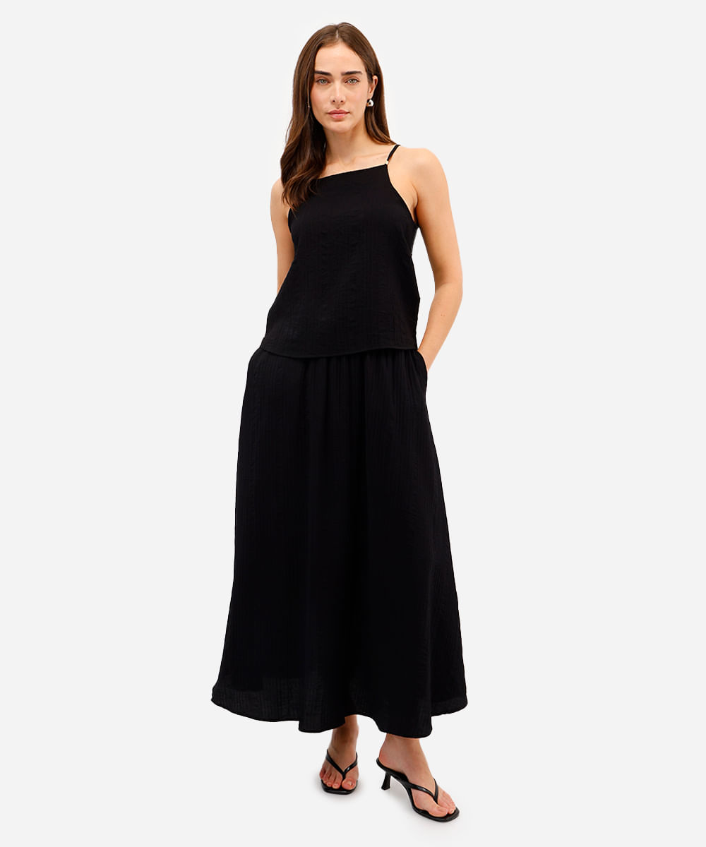 regata feminina texturizada decote quadrado preta