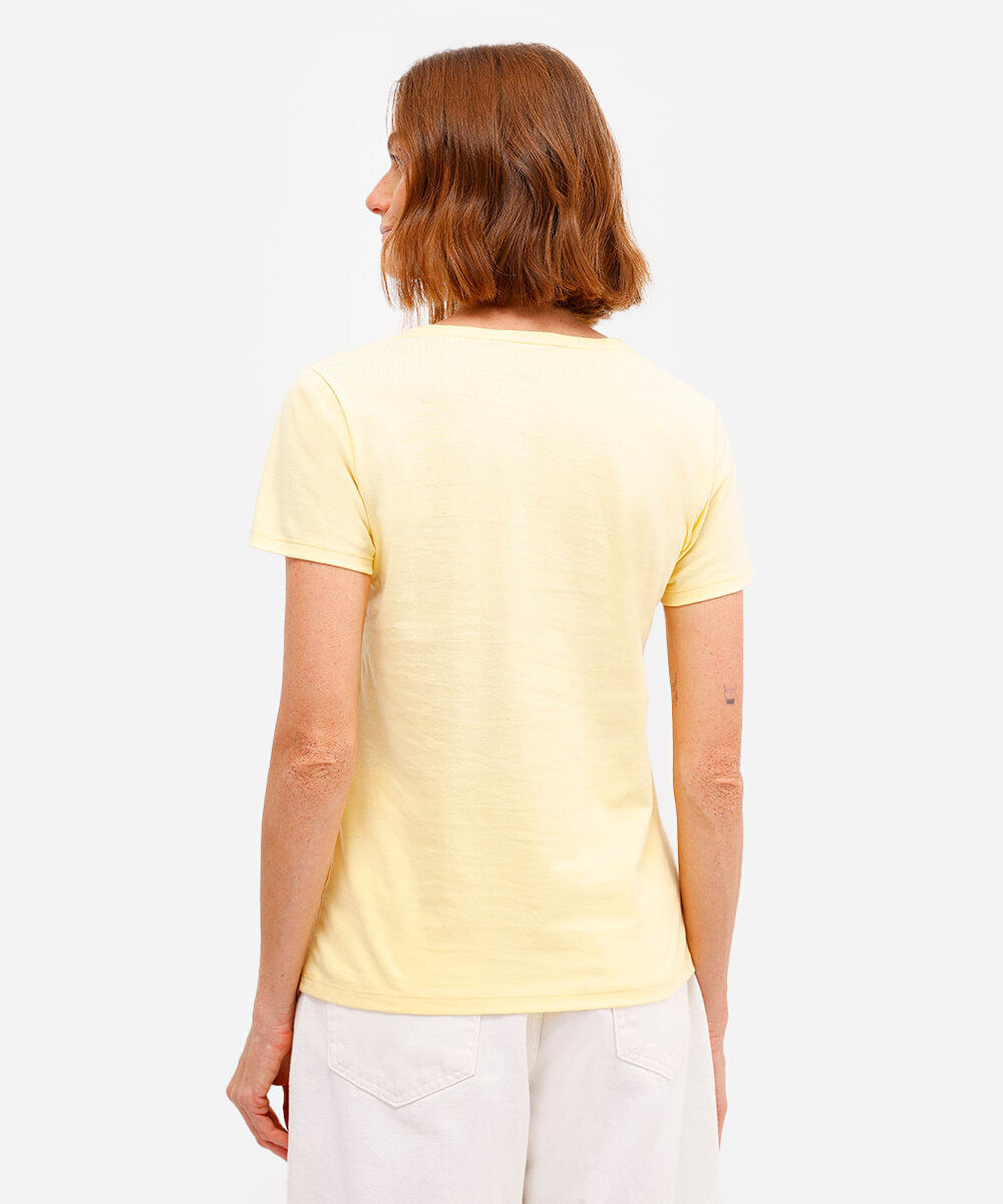camiseta feminina de algodão snoopy texturizada amarela