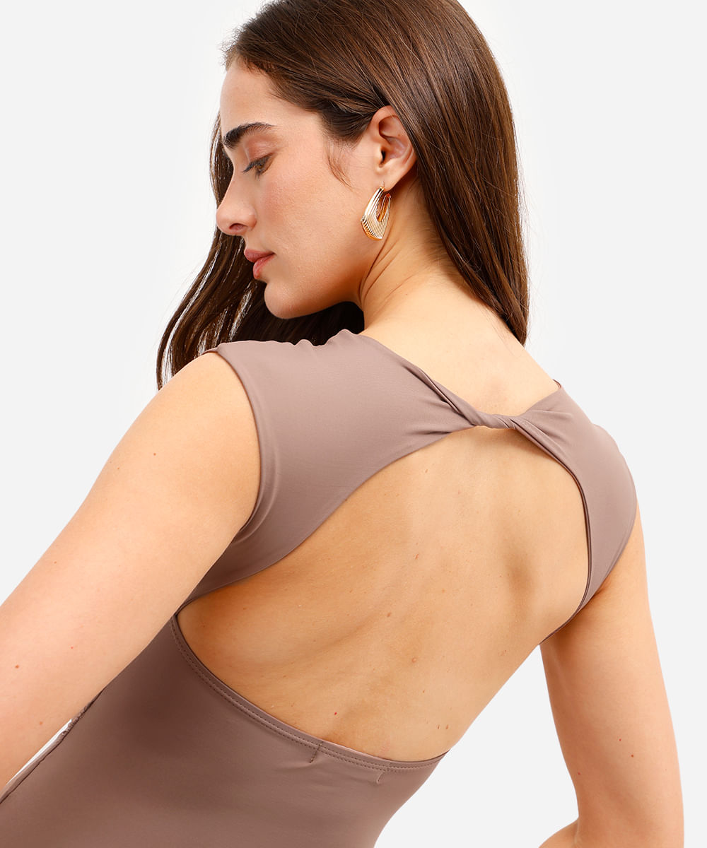 body feminino de poliamida franzido com recorte bege