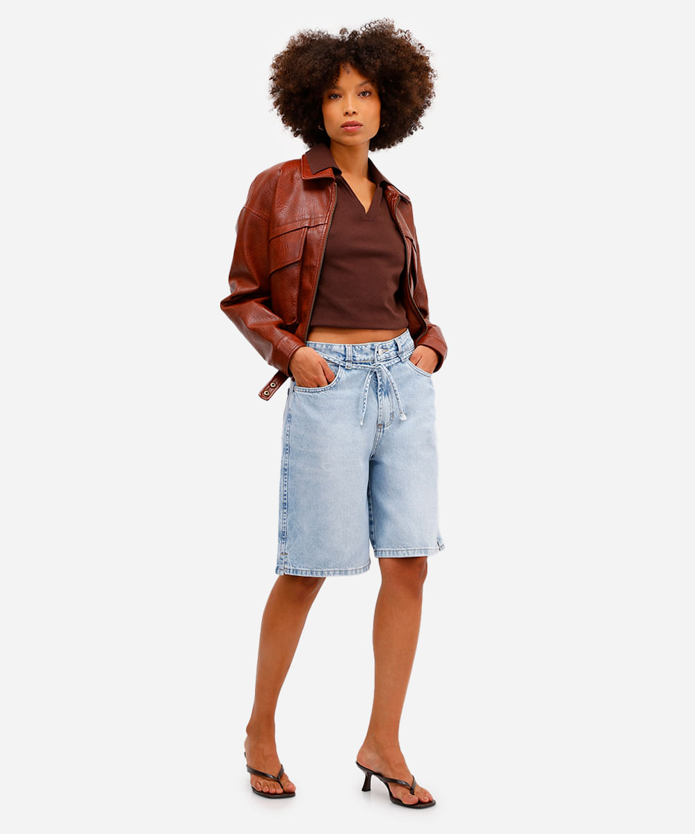 bermuda jeans feminina relaxed cintura média com cordão azul