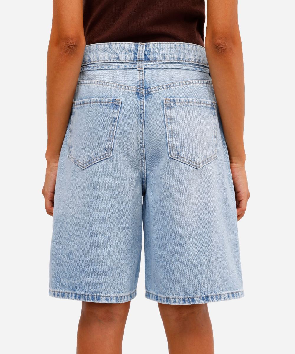 bermuda jeans feminina relaxed cintura média com cordão azul