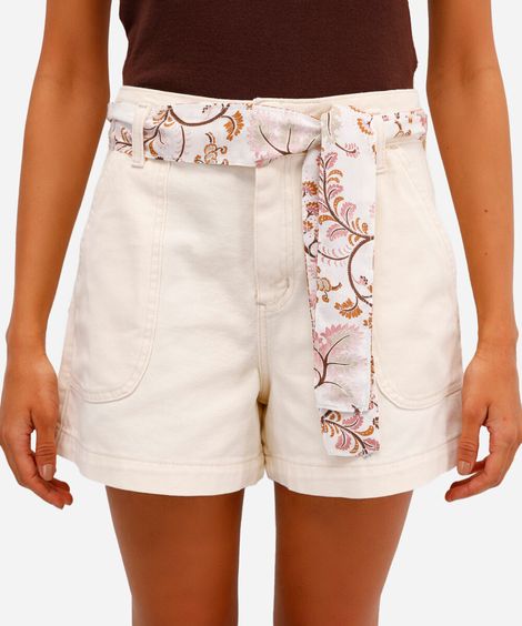 short feminino de sarja com faixa bege