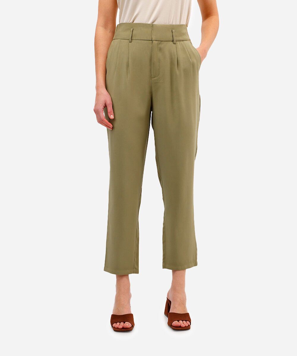 calça feminina de alfaiataria com pregas verde