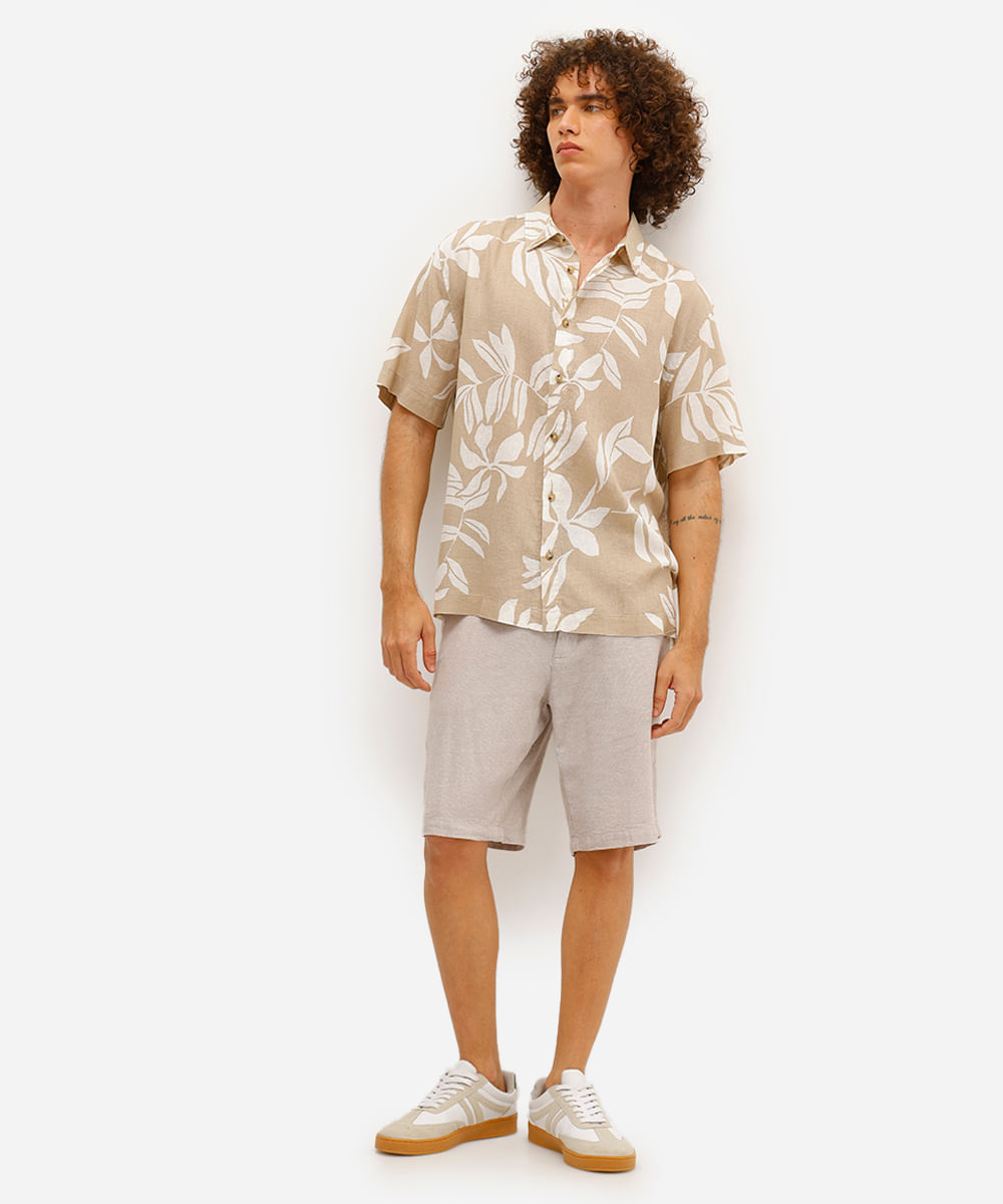 camisa masculina com linho manga curta folhagens bege