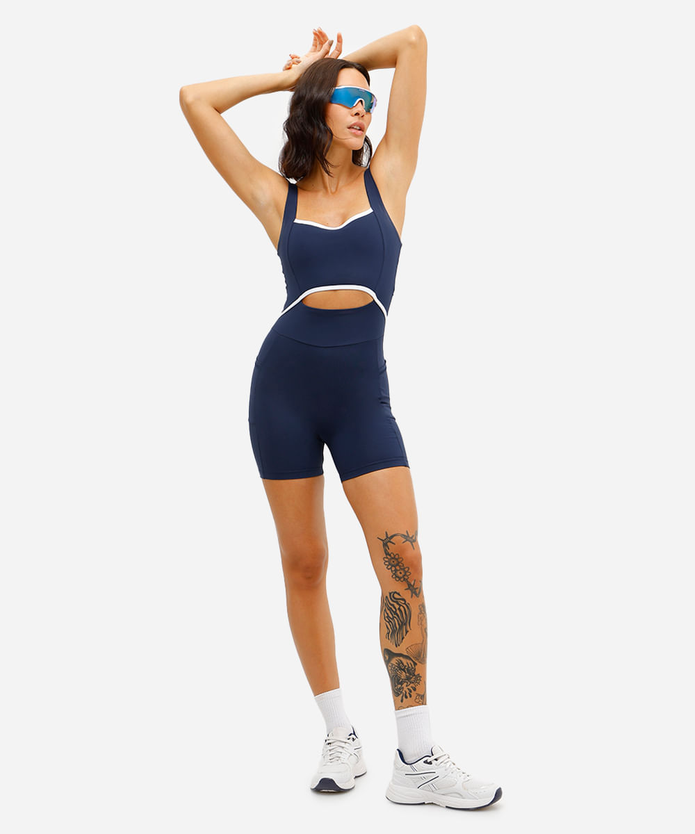 macaquinho feminino esportivo de poliamida com recorte azul