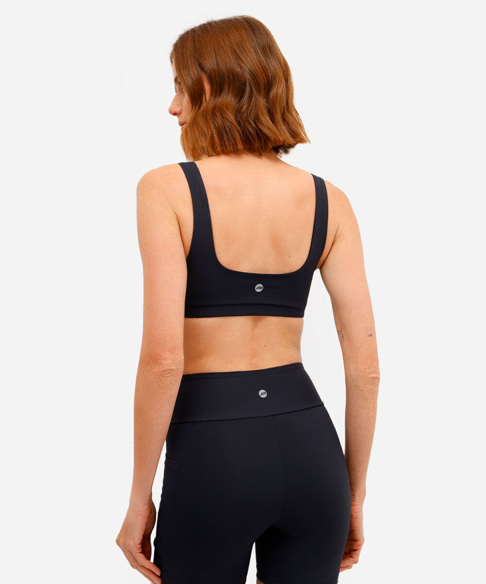 top feminino esportivo decote quadrado preto