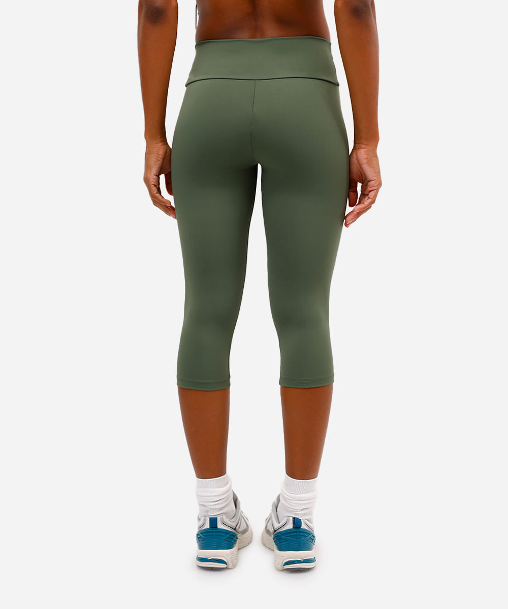 calça corsário básica cós largo esportiva verde