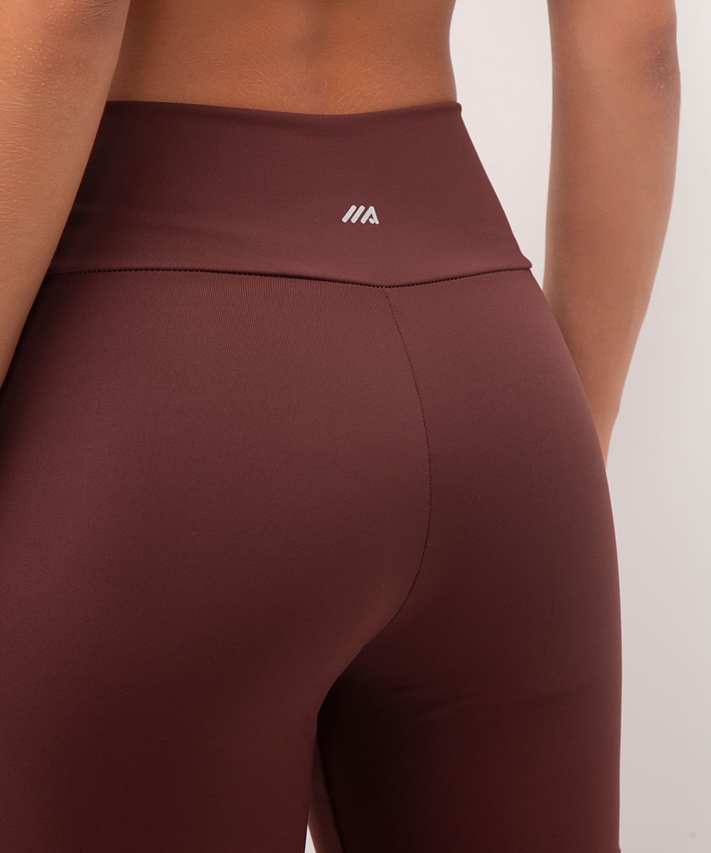 bermuda esportiva marrom