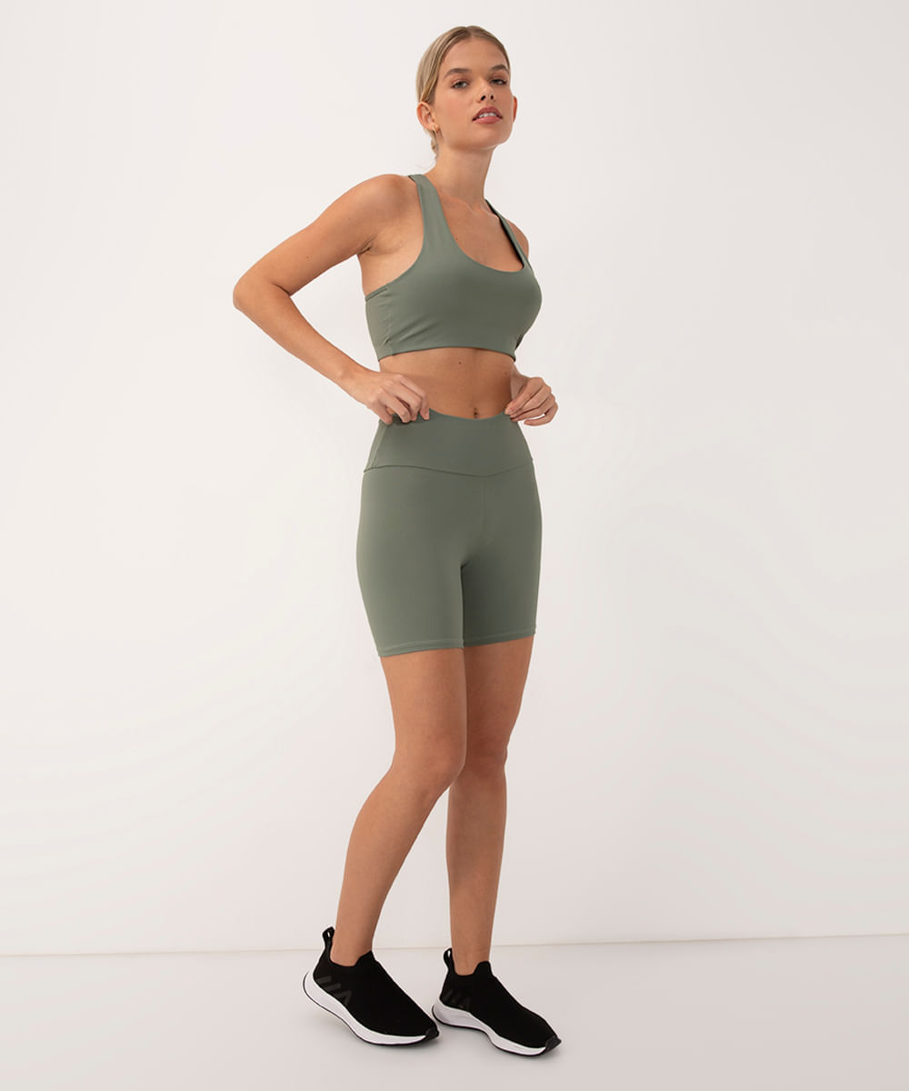 bermuda esportiva verde