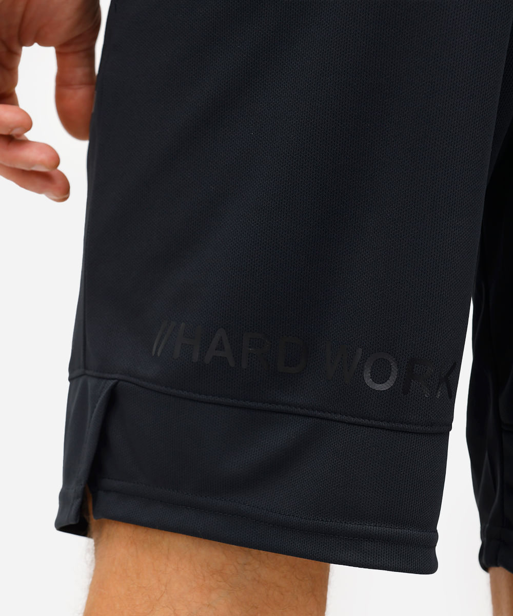 bermuda esportiva masculina com recorte texturizada preta