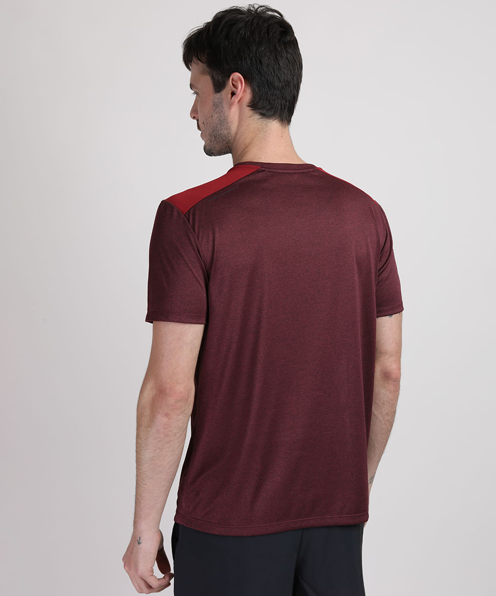 camiseta masculina esportiva com recorte vinho