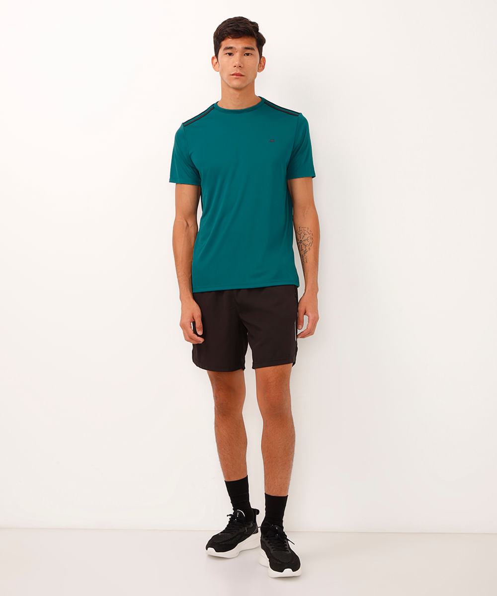 camiseta masculina esportiva com listras azul