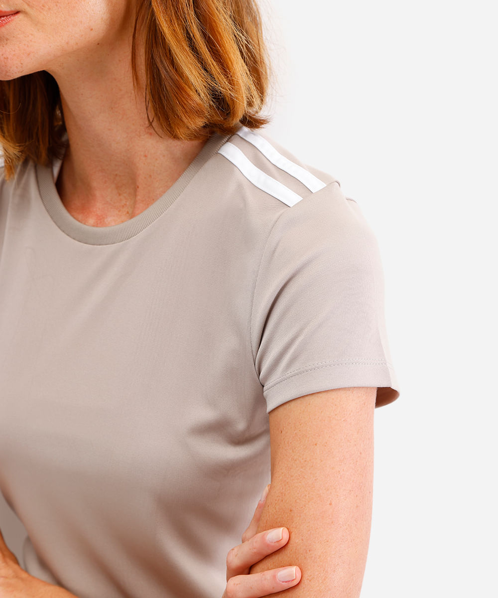 camiseta feminina esportiva ace manga curta com listras bege