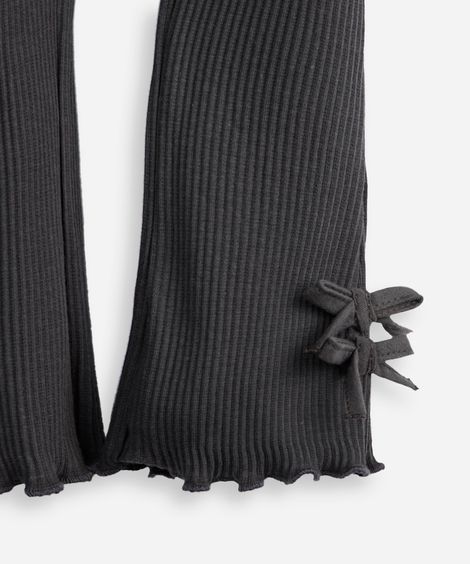calça flare infantil canelada com laços cinza