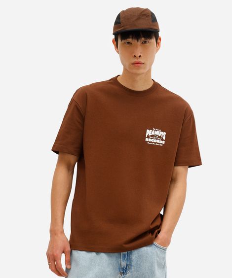 camiseta masculina de algodão snoopy marrom