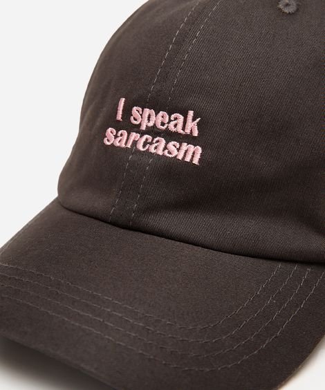 boné aba curva bordado i speak sarcasm cinza