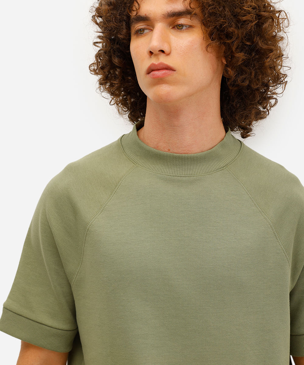 camiseta slim masculina manga curta raglan verde