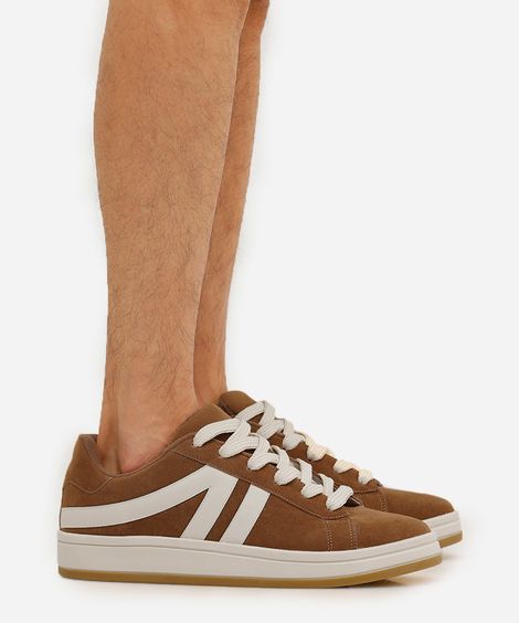 tênis casual com recortes marrom