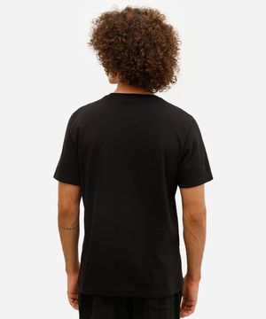 camiseta masculina manga curta com bordado preta