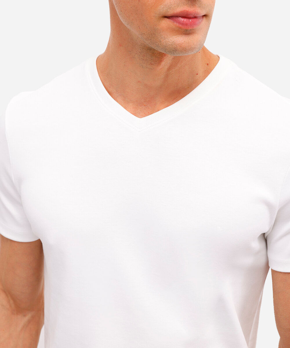 camiseta básica masculina de algodão peruano bold gola v branca