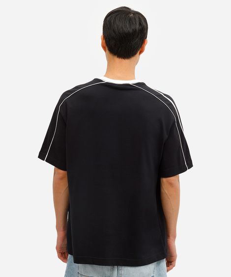 camiseta masculina de algodão com recorte e nervura preta